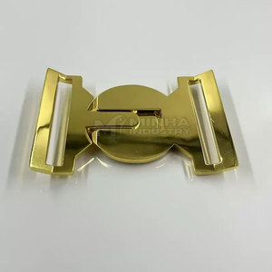 Las hebillas de acero combinan funcionalidad y diseño moderno para el uso diario Hebillas de acero - Product Image 6