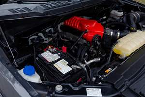 Ford F-150 HD Edition 4x4 2020 d'occasion, 10100 miles, V8 suralimenté de 5,0 litres, 4 roues motrices, très bien équipé - Product Image 6