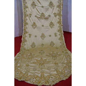 Dirac somalien perlé élégant avec broderie faite à la main parfait pour les mariées cherchant un luxe et un style intemporels - Product Image 2