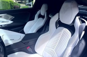 Chevrolet Corvette Stingray Coupé 2LT 2023, Listo para Enviar - Product Image 3