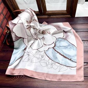 ผ้าพันคอสำหรับผู้หญิงผ้าพันคอสำหรับตกแต่งกลางแจ้งพิมพ์ลายตารางหมากรุกดิจิตอลปรับแต่งได้ - Product Image 2