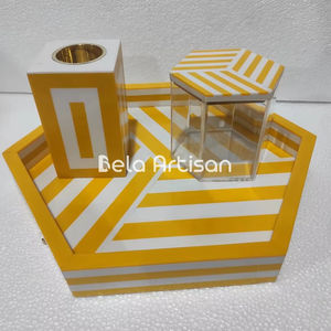 Plateau hexagonal décoratif en incrustation d'os jaune vif avec couvercle et support - Product Image 1