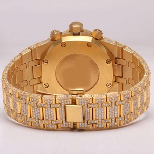 Mouvement ETA Offre Spéciale automatique entièrement en or glacé Baguette et diamant Mossinate rond Montres pour hommes disponibles à la vente - Product Image 4