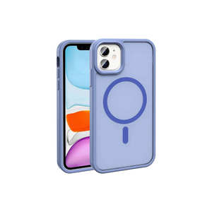 Coque en silicone mate anti-traces de doigts compatible MagSafe pour iPhone 12 Pro et 14, protection antichoc pour l'arrière - Product Image 1