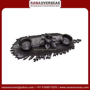 Bougeoir en métal aluminium de haute qualité pièce centrale sur plateau à feuilles pour restaurant et décoration intérieure emballé dans une boîte cadeau - Product Image 3