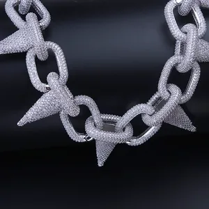 Colgante de Hueso con Púas Trippie Redd al por Mayor, Joyería Hip Hop de Latón Chapado en Oro y Plata con Circonita Cúbica, Gargantilla Punk con Remaches B2B - Product Image 4