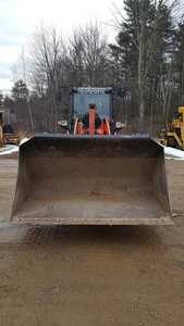 Chargeuse sur pneus R630 2015, performance compacte avec de grandes capacités - Product Image 2