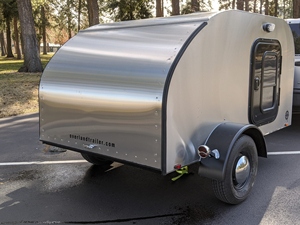 Mini Caravana Ligera de Alta Calidad 2025 con Suspensión Independiente 4x4, Capacidad para 2 Personas, Diseño Moderno - Product Image 3