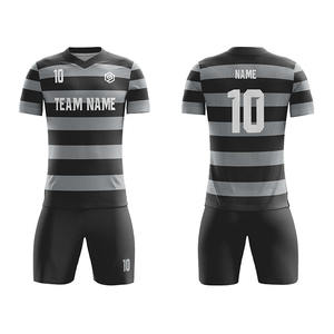Proveedor de Uniformes de Fútbol Personalizados con Logotipo 100% Poliéster en Pakistán / Nueva Llegada, Uniformes de Fútbol Más Vendidos - Product Image 4