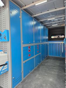 Système de rangement et d'organisation modulaire pour l'intérieur de la voiture avec des matériaux de haute qualité |   Solutions d'équipement pour véhicules OEM/ODM : Étagère de fourgonnette - Product Image 2