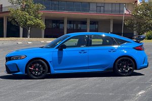 ใช้ LHD/RHD 2024 H0NDA Civic Type R แล้ว - Product Image 3
