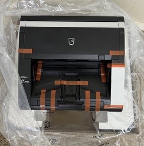 Escáner de Imágenes a Color Dúplex Fujitsu Ricoh fi-7900 de Alta Calidad, Nuevo, 600 dpi, 140 ppm - Product Image 1