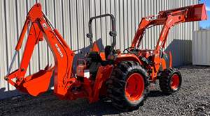 TRACTOR KUBOTA MX5200 DE 55 CV A PRECIO ECONÓMICO CON RETROEXCAVADORA Y CARGADOR FRONTAL EN EXISTENCIA - Product Image 3