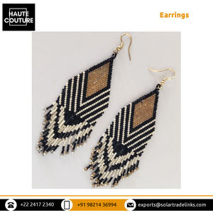 Última colección de cuentas de espiga blancas y negras únicas, diseño hecho a mano Miyuki, 2 cuentas de tubo cortadas, pendientes de flecos hechos a mano - Product Image 3