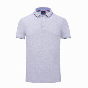 Elegante Polo para hombre 240 GSM tejido de punto de algodón fino Cuello clásico manga corta OEM y ODM logotipo bordado fábrica a granel - Product Image 4