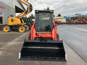 รถตักล้อยางขนาดเล็ก Kubota SSV65 พร้อมบุ้งกี๋หน้า สำหรับงานก่อสร้างในฟาร์ม - Product Image 6
