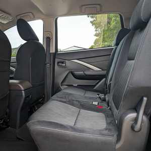 Usado Clean 2025 Mitsubish-i xpande-r gris - Product Image 4