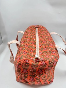 กระเป๋าผ้านวมคอตตอน Kantha หรูหราสำหรับวันหยุดสุดสัปดาห์ (ซิป)-กีฬาที่ทนทานความจุขนาดใหญ่ - Product Image 3