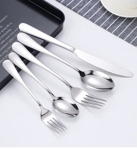 Ensemble de couverts en argent fini basique pour la restauration, les compagnies aériennes, les repas formels, vaisselle élégante et usage professionnel, vente en gros en provenance d'Inde - Product Image 1