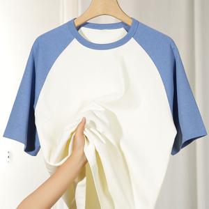 เสื้อยืดผู้ชายผ้าคอตตอนถักน้ำหนัก 230 กรัม ระบายอากาศได้ดี แห้งเร็ว สีพื้น ไม่ยับ รับผลิตแบบ OEM พร้อมสกรีนโลโก้ตามสั่ง แขนสั้น ดีไซน์เรียบง่าย - Product Image 3