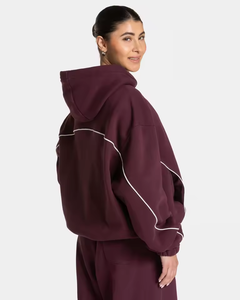 ชุดวอร์มผู้หญิงแบบสองชิ้น เสื้อฮู้ดโอเวอร์ไซส์สีพลัมพร้อมลายปักโลโก้ OEM แบบกำหนดเอง พร้อมขอบตกแต่ง ระบายอากาศได้ดี ชุดออกกำลังกาย ชุดลำลองผู้หญิง - Product Image 4