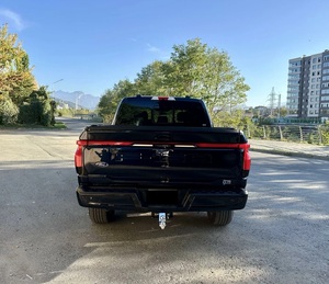 F-150 Lightning Standard Range 98 kWh XIV d'occasion 2022, faible kilométrage, automatique, toit ouvrant panoramique, feux LED, feux diurnes LED, 6 places - Product Image 4
