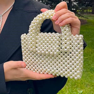 Bolso Hobo de plástico con cuentas de perlas de marfil, bolso de declaración moderno hecho a mano | Bolso de hombro elegante con cuentas | Bolso grande de almacenamiento de armario - Product Image 1