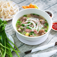 Nadisa Comida Fresca Instantánea, Fideos de Arroz con Carne de Res Vietnamita, Sabor Premium para Niños y Adultos, Listo para Comer