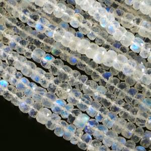 Perles rondes facettées en pierre de lune arc-en-ciel flashy, pierres précieuses naturelles en pierre de lune pour la fabrication de bijoux par un grossiste indien en vrac - Product Image 4