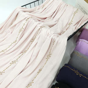 Hijab multifonctionnel pour femme LRTOU, design populaire, de haute qualité, châle élégant en jersey, écharpe longue unie en polyester avec strass, pour usage quotidien - Product Image 4