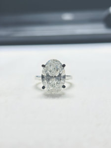 Vente en gros de bagues délicates bijoux en or blanc avec halo bleu ovale alliances pour femmes - Product Image 4