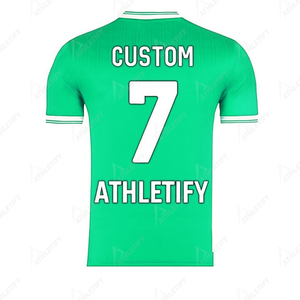 Maillot de football personnalisé pour homme avec nom et numéro, coupe athlétique personnalisée, idéal pour les équipes, respirant et durable. - Product Image 1