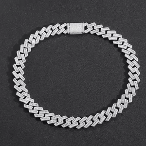 Cadena de Eslabones Cubanos de Moissanita VVS de 12mm con Corte Redondo y Baguette, Regalo de Boda para Hombre, Plata de Ley 925 Chapado en Oro - Product Image 2