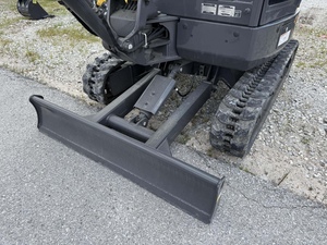 Miniexcavadora E26C 2025 con Capacidad de Cucharón de 0.12m, Potencia de 110kW y Alta Capacidad de Excavación - Product Image 3
