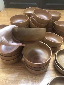 Cuenco de madera hecho a mano de Vietnam | Artículos de comedor ecológicos para ensaladas, sopas y aperitivos - Product Image 6