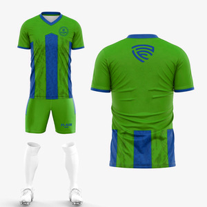 Kits de football personnalisé de haute qualité pour hommes, maillot de football à la mode avec impression par sublimation, service OEM pour ensembles - Product Image 3