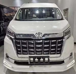 Venta de Autos Usados Toyota Granvia de Alta Calidad, Bajo Kilometraje, Equipamiento Completo - Product Image 1