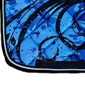 Tapis de selle polyvalent pour chevaux, adapté aux selles anglaises et occidentales, léger et facile à nettoyer - Product Image 3