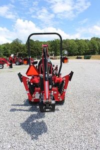 2024 MASSEY FERGUSON GC1725MB 4x4 d'occasion agricole, mini tracteur compact agricole - Product Image 6