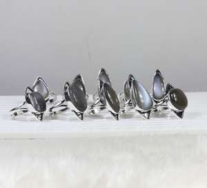 Anillos de piedras preciosas de piedra lunar gris natural, joyería de boda de estilo informal, suministro de joyería de plata al por mayor a granel con colección Collet - Product Image 4