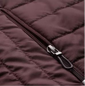 แจ็คเก็ตพัฟเฟอร์ผู้ชายยอดนิยมสำหรับฤดูหนาว สวมใส่สบายๆ สำหรับกิจกรรมกลางแจ้ง ความหนาปานกลาง ผ้าแคนวาส คอตั้ง กันน้ำ ปรับแต่งได้ - Product Image 4