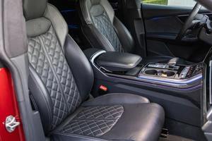 Voiture d'occasion fiable Audi SQ8 Prestige 2020, 500 ch, V8 biturbo, transmission intégrale - Product Image 4