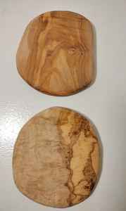 Sous-verres carrés en bois de noyer écologiques et élégants de 300 mm de diamètre, exportés par MN - Product Image 3