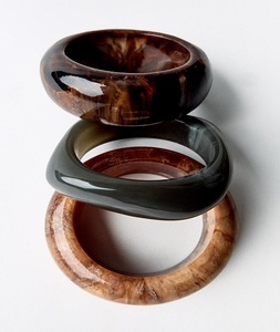 Brazalete de resina redondo grueso multicolor para mujer, pulseras diarias de moda para mujer, accesorios de mano, regalos de joyería de moda - Product Image 3