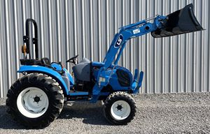 Tractor para montar en tractor con retroexcavadora a la venta a Europa LS Tractor MT225S con retroexcavadora a la venta - Product Image 6