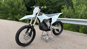 ข้อเสนอที่ดีที่สุด รถมอเตอร์ไซค์วิบากไฟฟ้า Starx Future Electrics รุ่นใหม่ ปี 2026 Varg M/X 80 แรงม้า สำหรับขาย - Product Image 5