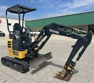 Mini-excavatrice Johnn Deerre 17G, chenilles en caoutchouc, station ouverte, bras standard, godet à dents de 12 pouces, kit de fixation - Product Image 6