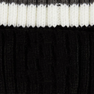 ¡Novedad de 2025! Gorra con logotipo privado, nuevo gorro acrílico de punto plano informal con logotipo bordado y decoración rasgada Jacquard - Product Image 3