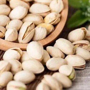 Pistachos Crudos Deshidratados de Primera Calidad para Exportación, Pistachos Sin Cáscara, Snack Natural, Importación a Granel, Larga Vida Útil, En Venta - Product Image 1