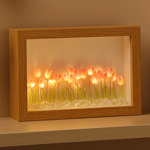 Lampe de table avec cadre photo 6 pouces en forme de tulipe 3D LED faite à la main pour la décoration de chambre de nuit, cadeau de fête, paysage de table, ambiance - Product Image 4